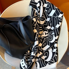 LETTER LOGO 178 CM SCARF IN BLACK MIX WHITE SHEEP WOOL AND SILK 393103