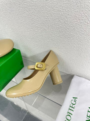 ATOMIC MARY-JANE PUMP 9 CM IN BISQUE BEIGE CALFSKIN