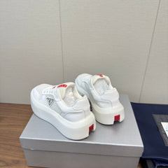 PRADA 25S SPORTY STYLE MEN SNEAKERS LOGO 45MM IN WHITE AND RED CALFSKIN