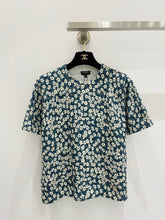 Chanel T-shirts and cut-and-sewn tops 229466