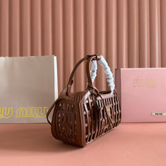 WOVEN HOLLOW BAG 24 IN DARK BROWN CALFSKIN