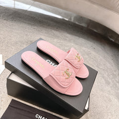 PLATFORM SLIPPERS LOGO IN LIGHT PINK LAMBSKIN