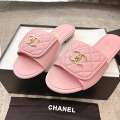 PLATFORM SLIPPERS LOGO IN LIGHT PINK LAMBSKIN