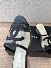 SLIDE SANDALS IN BLACK LAMBSKIN WITH TRANSPARENT PVC