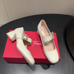 ROGER VIVIER 25S TRÈS VIVIER 50MM IN IVORY CALFSKIN WITH RHINESTONE BUCKLE