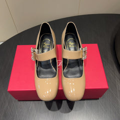 ROGER VIVIER 25S TRÈS VIVIER 50MM IN BEIGE CALFSKIN WITH RHINESTONE BUCKLE