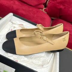 MARY JANE SHOES IN BEIGE CREAM CALFSKIN AND BLACK SATIN
