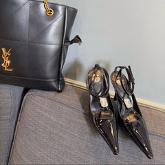 HIGH SANDAL ATTACHED GEM IN BLACK GLOSSY CALFSKIN