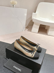 BALLET FLATS IN GOLDEN GLITTERED TULLE AND BLACK SATIN
