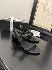 MID HEEL 45 MM SANDALS IN BLACK CALFSKIN