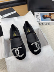 MARY JANE SHOES IN BLACK VELVET WITH CRYSTALS LOGO