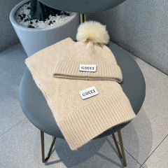 SET SCARF AND HAT IN TUSCAN BEIGE WOOL AND FOX FUR 420834