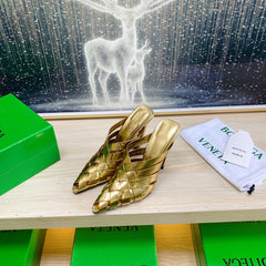 ALFIE LEATHER HIGH MULES IN GOLD PATENT CALFSKIN WITH WOVEN DESIGN