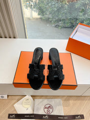 0ASIS SANDAL IN BLACK SUEDE WITH CRYSTALS