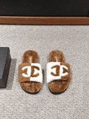 CC SLIPPERS IN CIDER BROWN MIX WHITE FLEECE