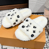 SLIPPER IN WHITE WOOL
