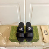 GG SANDAL WITH ROUND INTERLOCKING G IN BLACK CALFSKIN