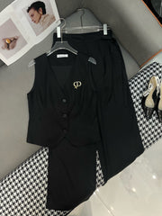 SET SLEEVELESS TOP AND TENCEL PANTS