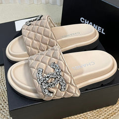 New Style Diamond Buckle Double C Thick Bottom Slippers Beige Cream Sheepskin
