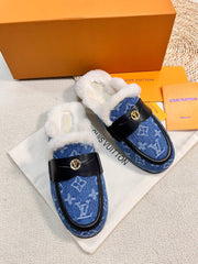 FLAT MULE IN COBALT BLUE MONOGRAM DENIM AND SHEARLING LINING