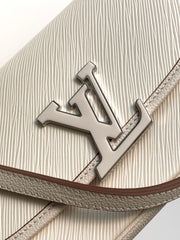 BUCI BAG 24 IN QUARTZ WHITE EPI GRAIN COWHIDE