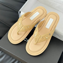 Double C Thong Sandals Lambskin Tan Brown