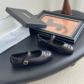 BALLET IN BLACK SEQUINS