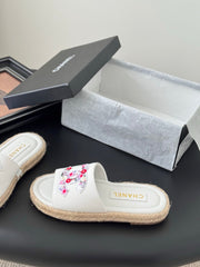 SLIPPERS IN WHITE SHEEPSKIN MIX FABRIC AND STRAPS BASE