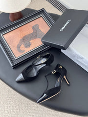 HIGH HEELS WAIST CUTTING IN BLACK SUEDUE MIX GLOSSY