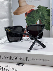 SQUARE SUNGLASS 581366 IN BLACK ACETATE MONOGRAM MASK ON LENS