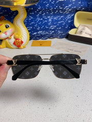 SIGNATURE SQUARE SUNGLASSES 567473 IN GOLD METAL MONOGRAM ON LENSES