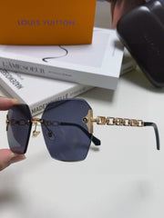 CHAIN SQUARE SUNGLASSES 570261 IN GOLD METAL BLACK LENS