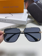 SQUARE SUNGLASSES 570265 IN GOLD METAL LOGO ON LENS