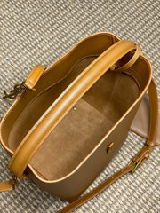 LE 37 MEDIUM BUCKET BAG 25 IN TORTILLA BROWN CALFSKIN GOLD HARDWARE