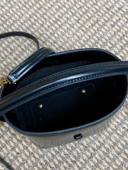 LE 37 MINI BUCKET BAG 15 IN BLACK CALFSKIN GOLD HARDWARE