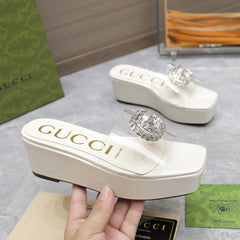 HIGH WEDGE PLATFORM IN WHITE GLOSSY CALFSKIN WITH DOUBLE CRYSTAL G BUCKLE