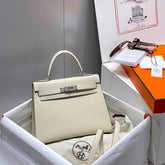 KELLY 28CM IN NATA EPSOM CALFSKIN SILVER HARDWARE