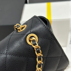 CC BACKPACK 22 IN BLACK GRAINED CALFSKIN