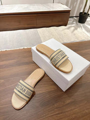 DWAY SLIDES IN BEIGE AND GRAY TECHNICAL FABRIC