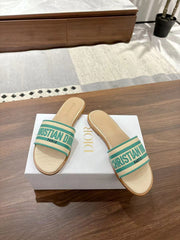DWAY SLIDES IN BEIGE AND GREEN TECHNICAL FABRIC