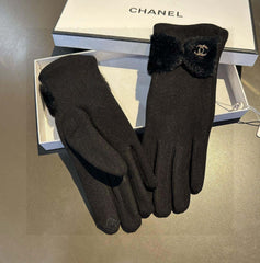 GLOVES IN BLACK WOOL WITH RABBIT FUR 456297