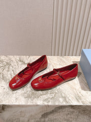 PRADA 25S BALLERINAS IN RED WINE CALFSKIN GLOSSY