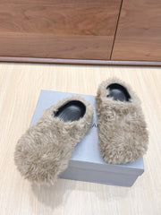 BALENCIAGA 25S MULES IN LIGHT BEIGE FAUX FUR