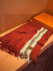 GUCCI 25S SCARF 180 IN CASHMERE 711251