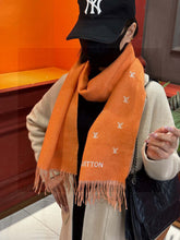 LV SCARF 180 CM IN CASHMERE 730569