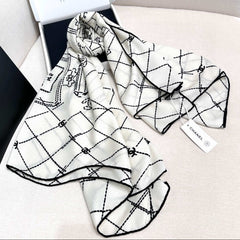 CHANEL 25S SCARF 140 IN CASHMERE SILK 727347