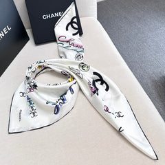 CHANEL 25S SCARF 90 IN SILK 735830