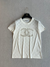 CHANEL WHITE SHORT-SLEEVE EMBELLISHED T-SHIRT