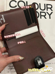 CC BIFOLD WALLET CAVIAR 14 BLACK GRAINED CALFSKIN