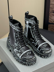 CHUNKY BOOTS IN BLACK SMOOTH CALFSKIN WHITE PRINT